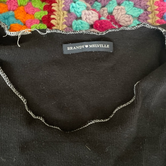 Brandy Melville contrast stitch long sleeve crop top - Picture 2 of 2